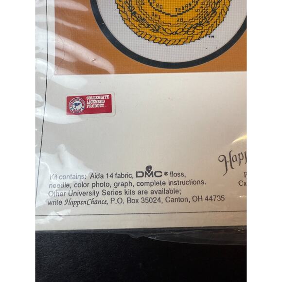 Happen Chance University Series BAYLOR UNIVERSITY Counted Cross Stitch Kit - Picture 5 of 6
